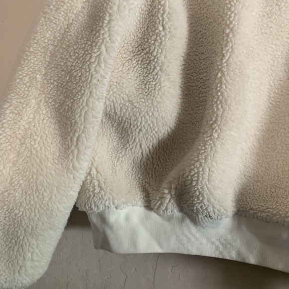 Babaton Aritzia Antic Sherpa Bomber Jacket Size Medium - Picture 6 of 8